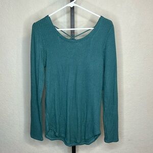 320 - Chaser Green Long Sleeve Criss Cross Back Size Medium